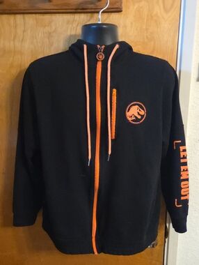 Jurassic World "Let 'Em Out" full-zip hoodie from Universal Studios Size Large